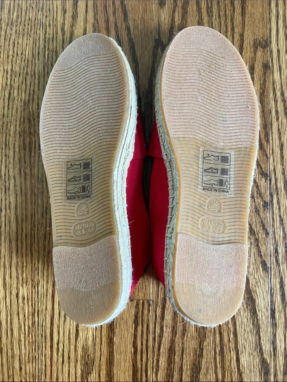 Soludos cherry red